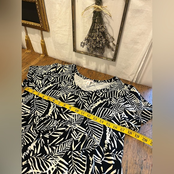JOE FRESH – Black & White Leaf Print Dress with Pockets – Size M - Picture 7 of 9